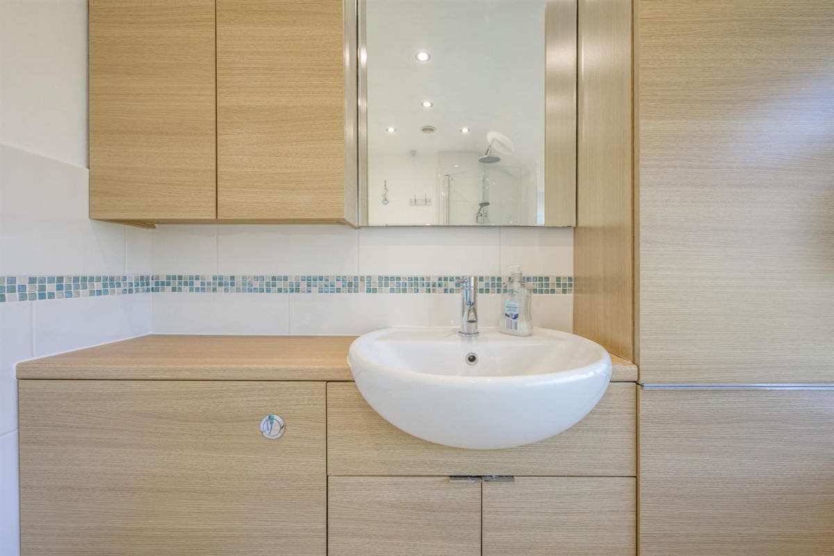 Bernwall Close, Stourbridge, DY8 1SD