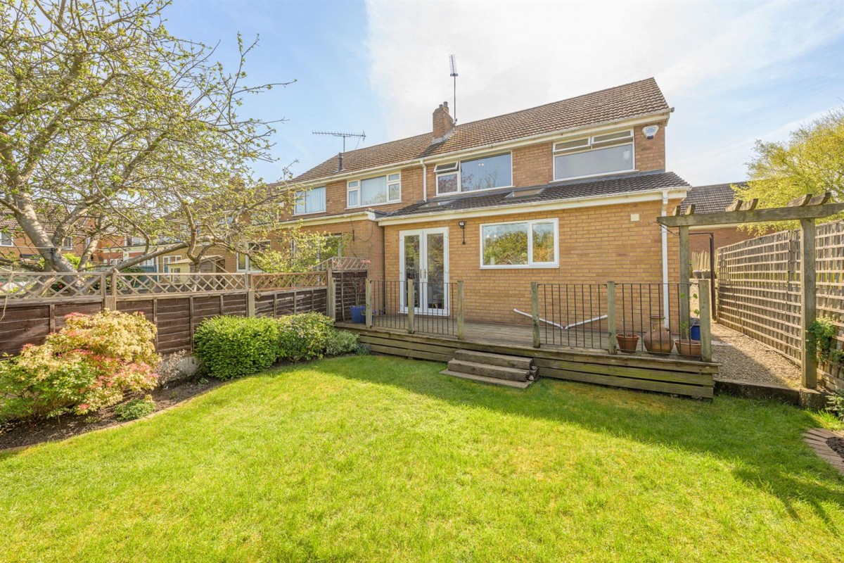 Bernwall Close, Stourbridge, DY8 1SD