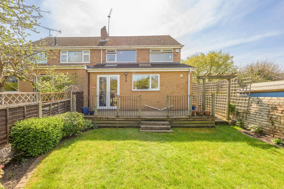 Bernwall Close, Stourbridge, DY8 1SD