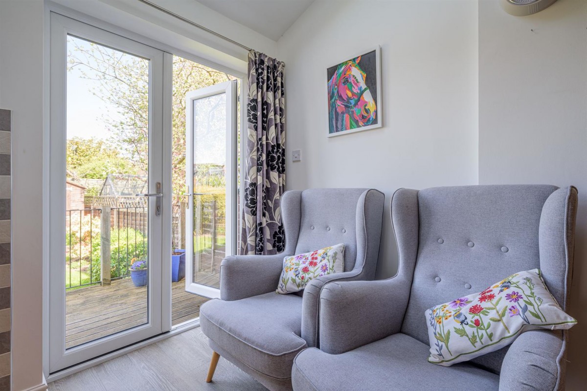 Bernwall Close, Stourbridge, DY8 1SD