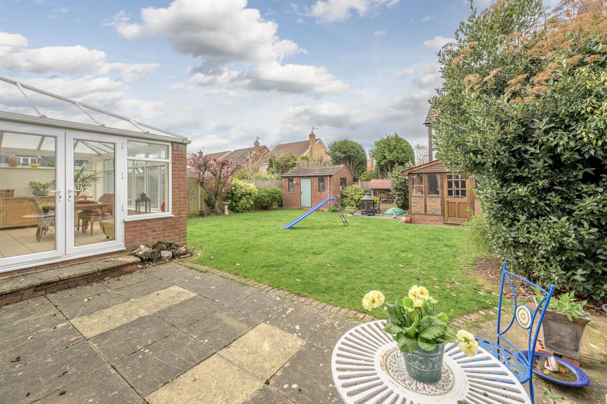 The Meadows, Stourbridge, DY9 0GW