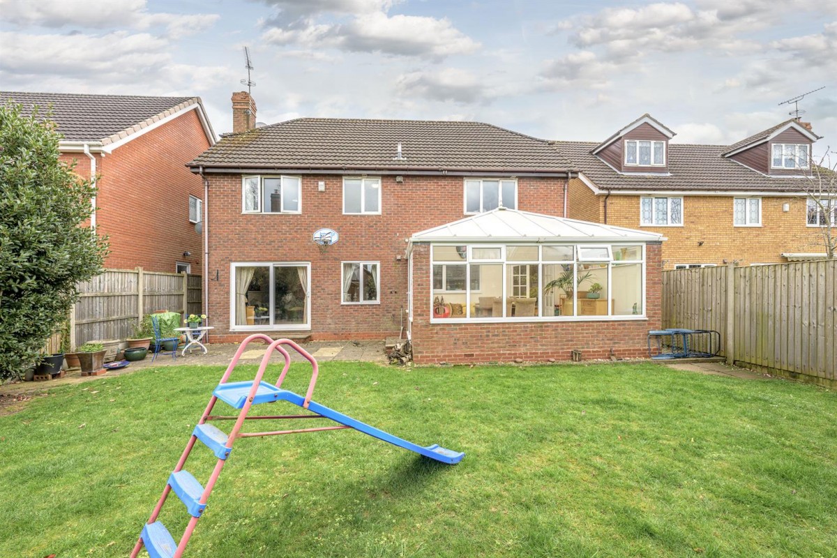 The Meadows, Stourbridge, DY9 0GW