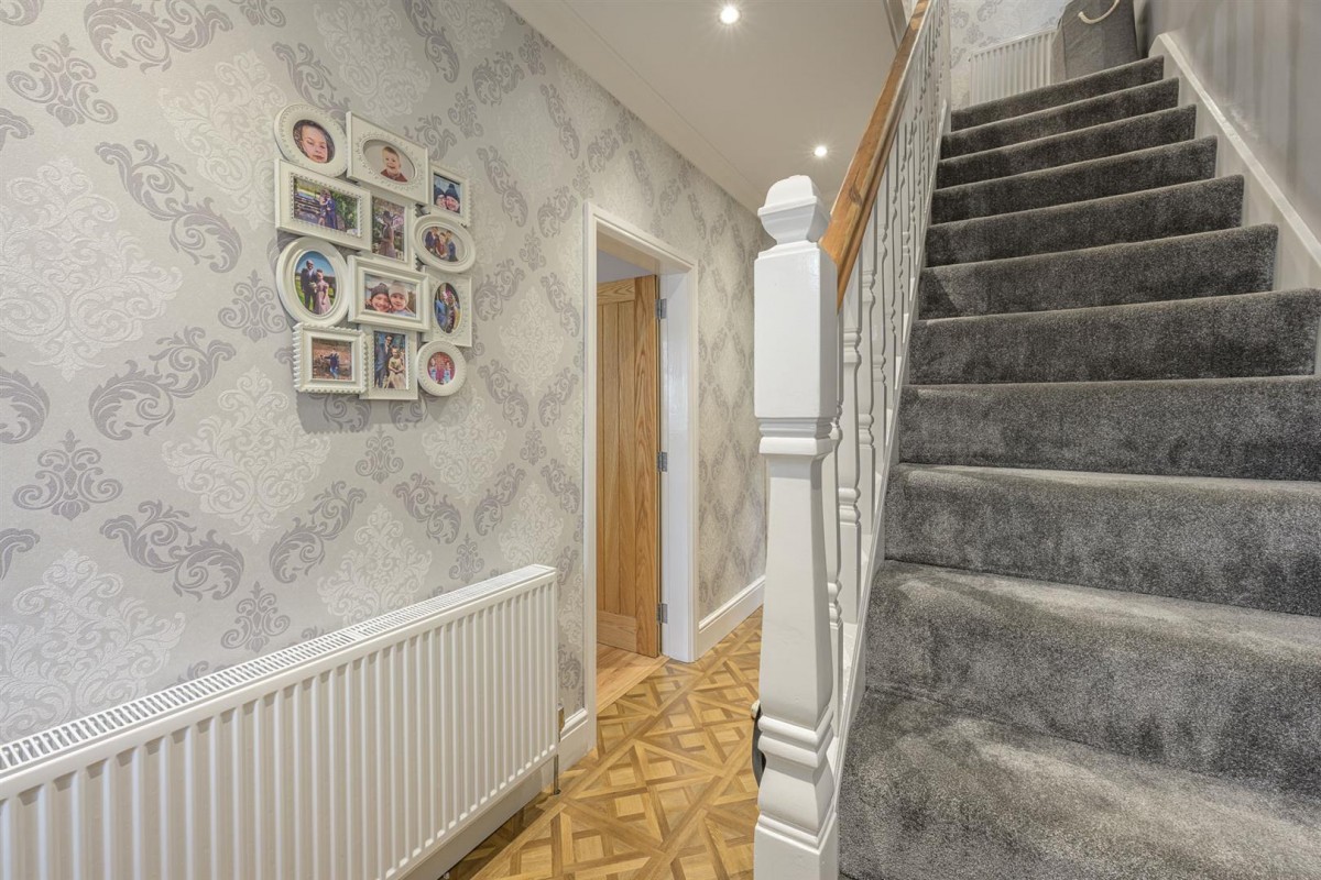 New Village, Dudley, DY2 0DR