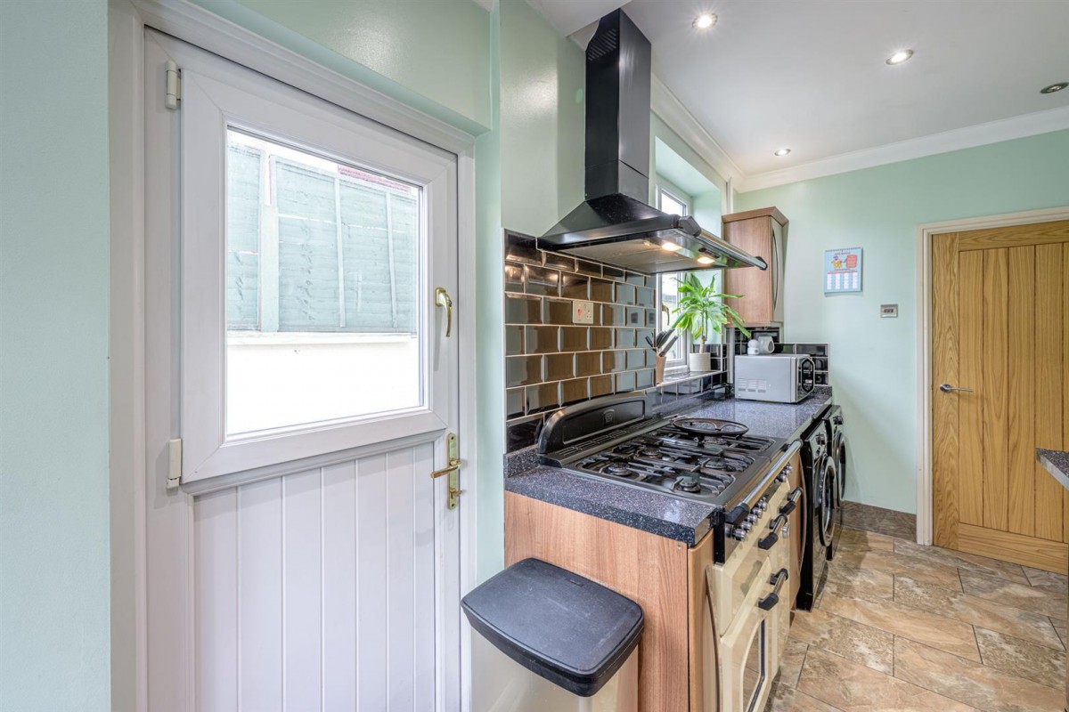 New Village, Dudley, DY2 0DR