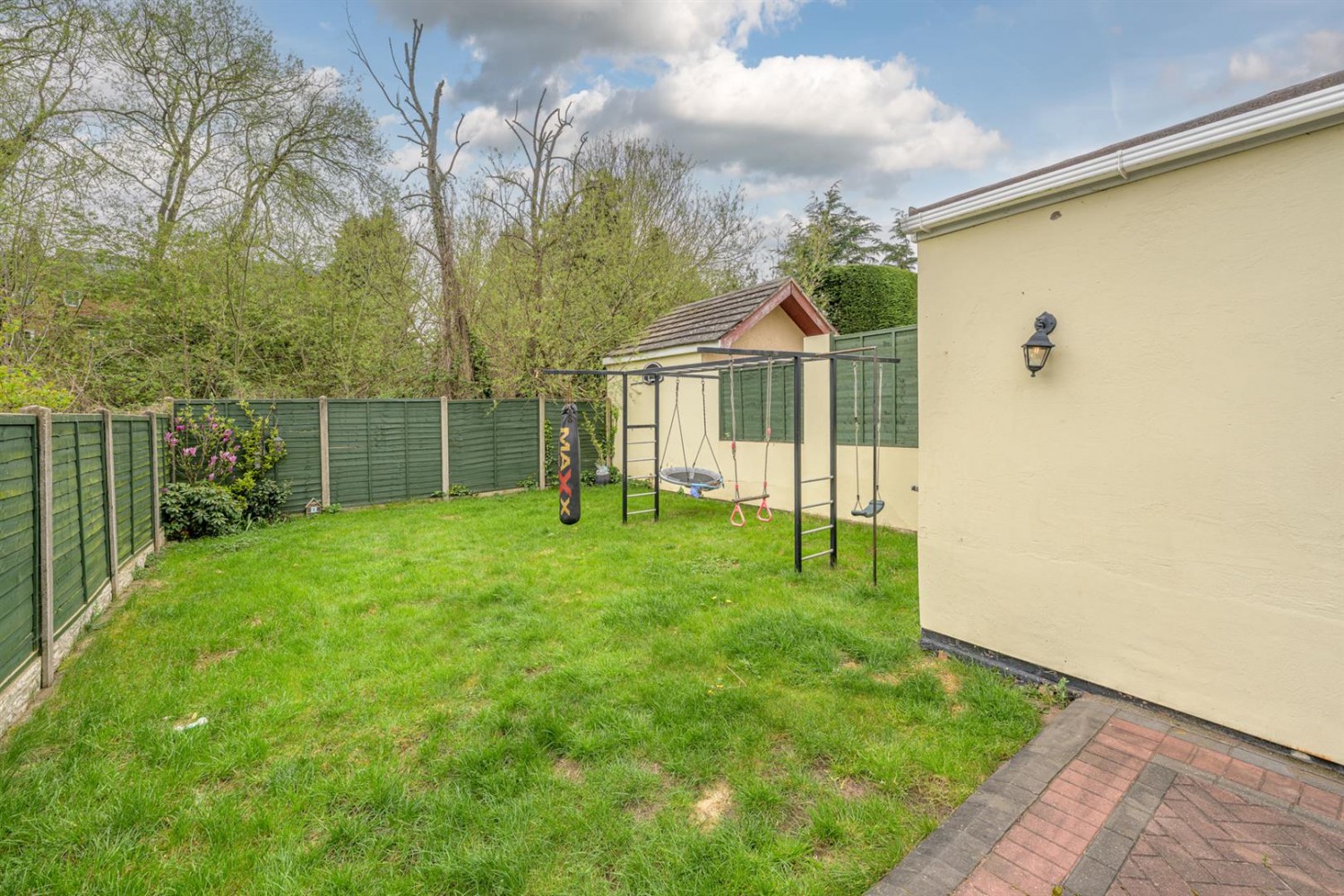 New Village, Dudley, DY2 0DR