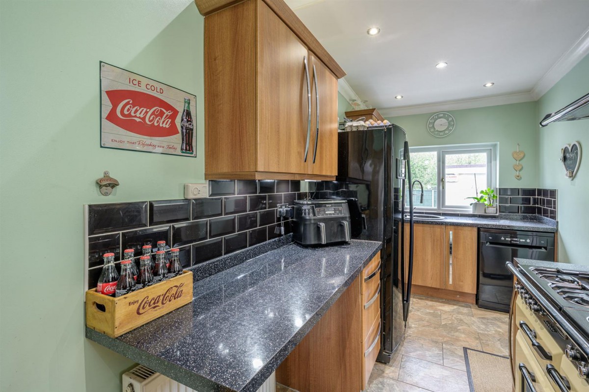 New Village, Dudley, DY2 0DR