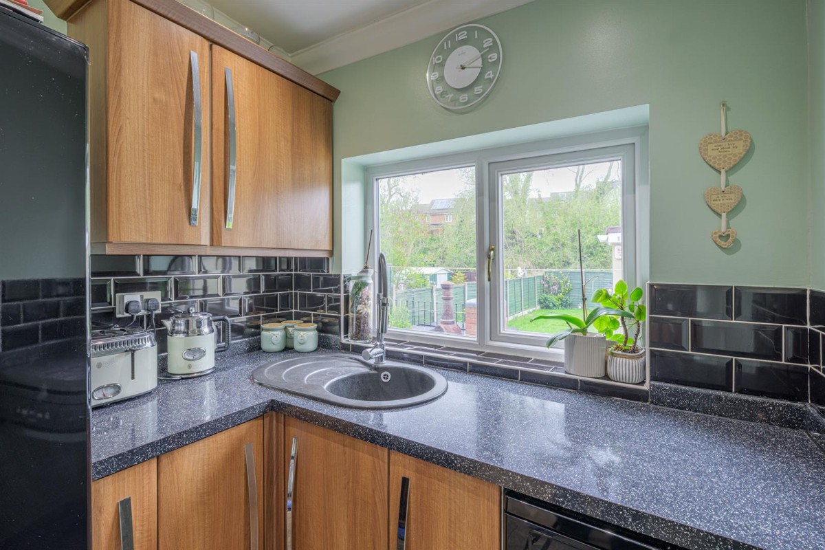 New Village, Dudley, DY2 0DR