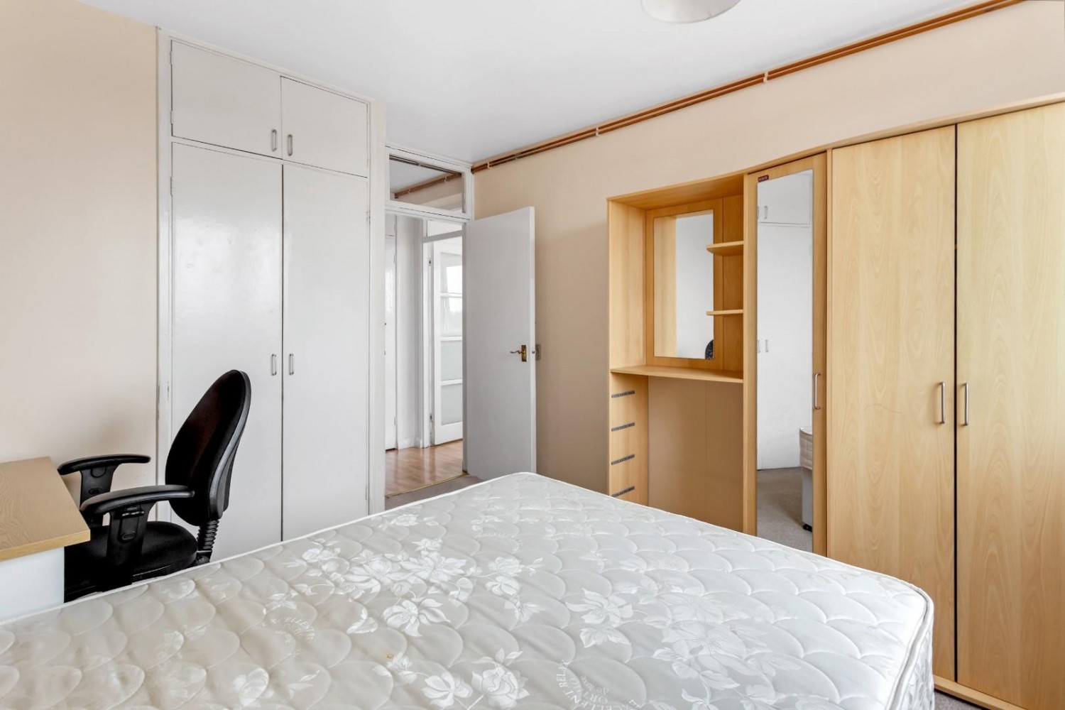 Milton Garden Estate, London, N16