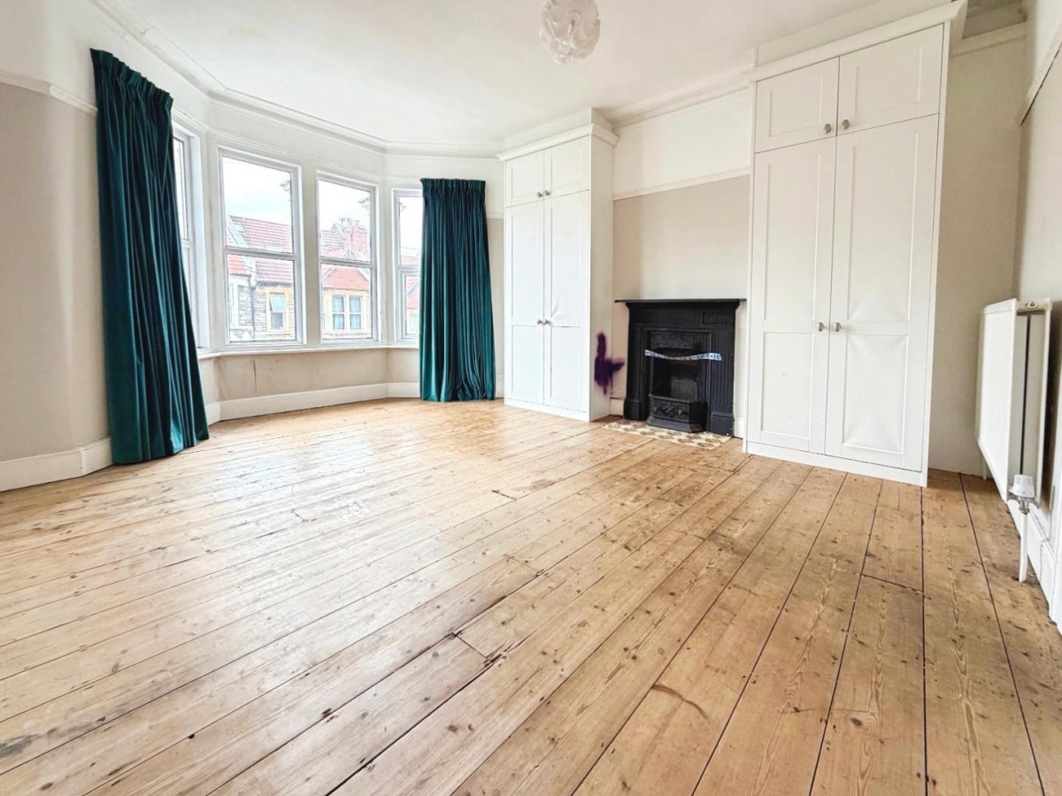 Cleeve Road, Knowle, BS4 2JP
