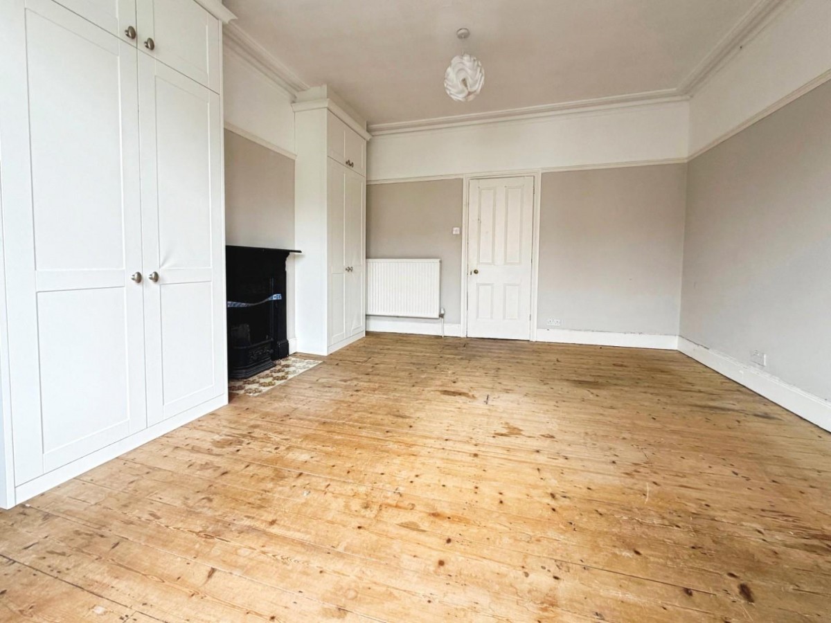 Cleeve Road, Knowle, BS4 2JP