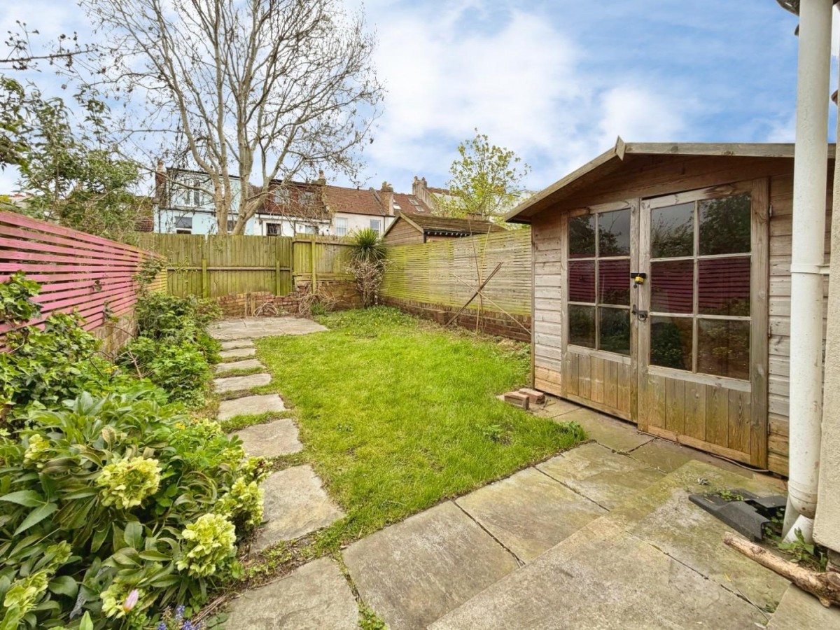 Cleeve Road, Knowle, BS4 2JP