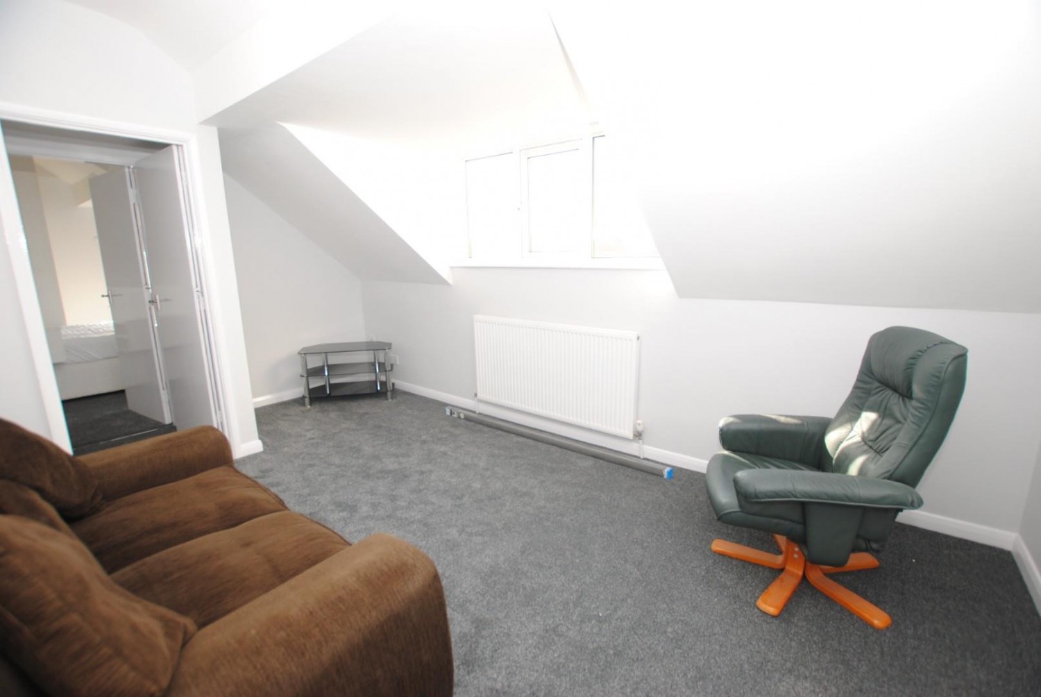 Flat 3, 189 Ashgate Road, Chesterfield, S40 4AP
