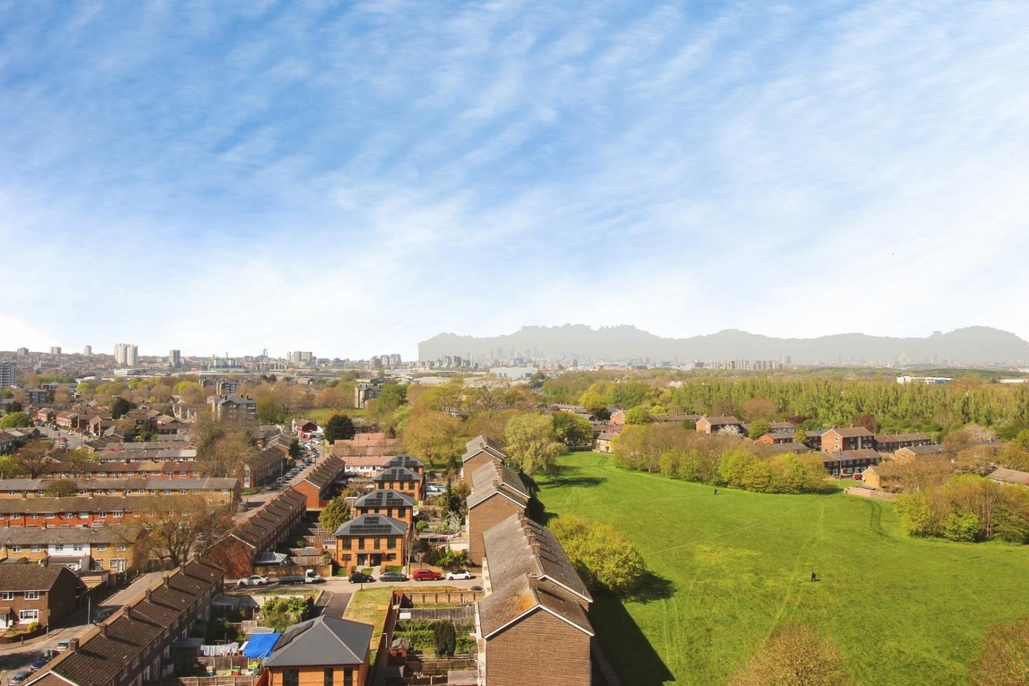 2 Kite Close, London