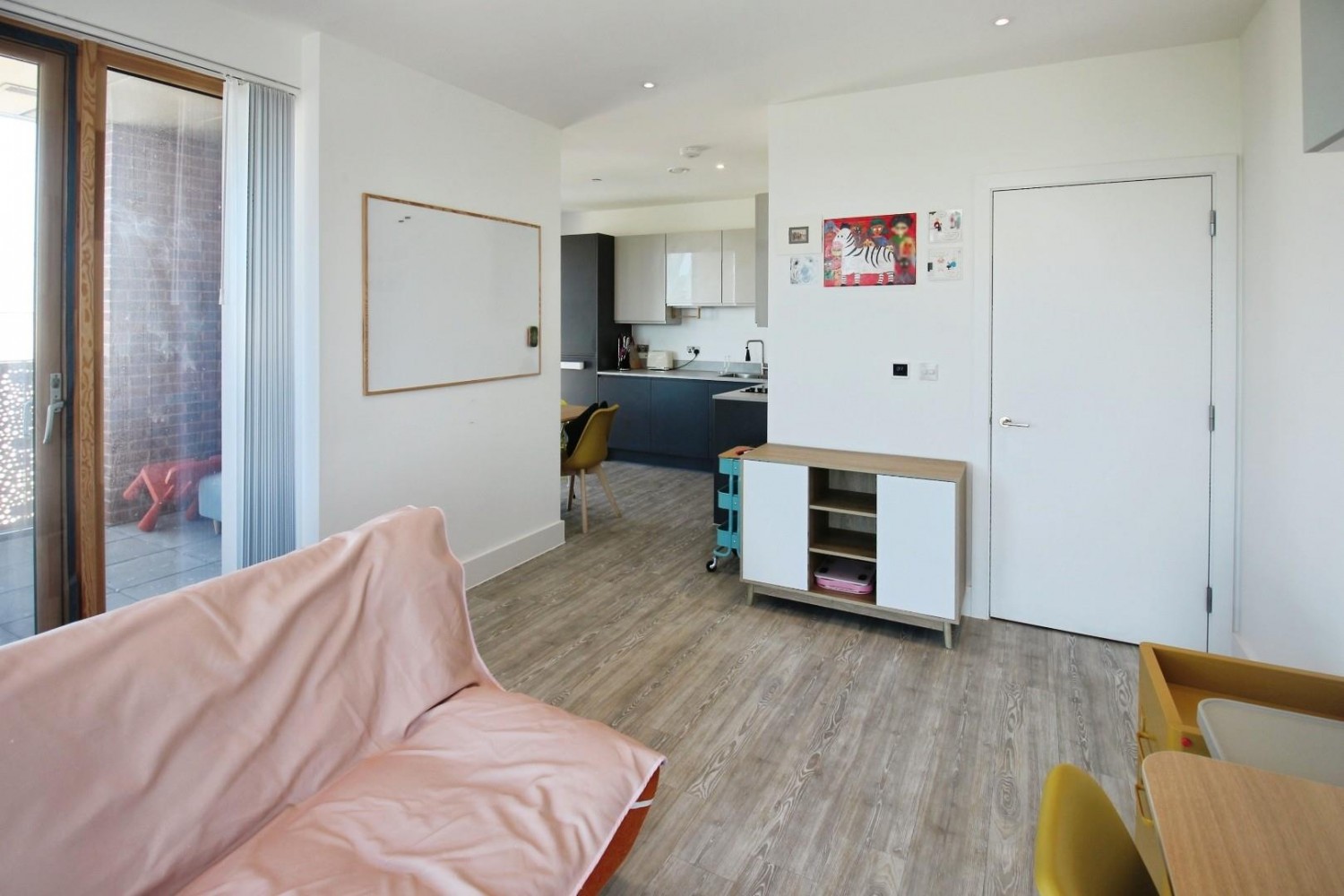 2 Kite Close, London