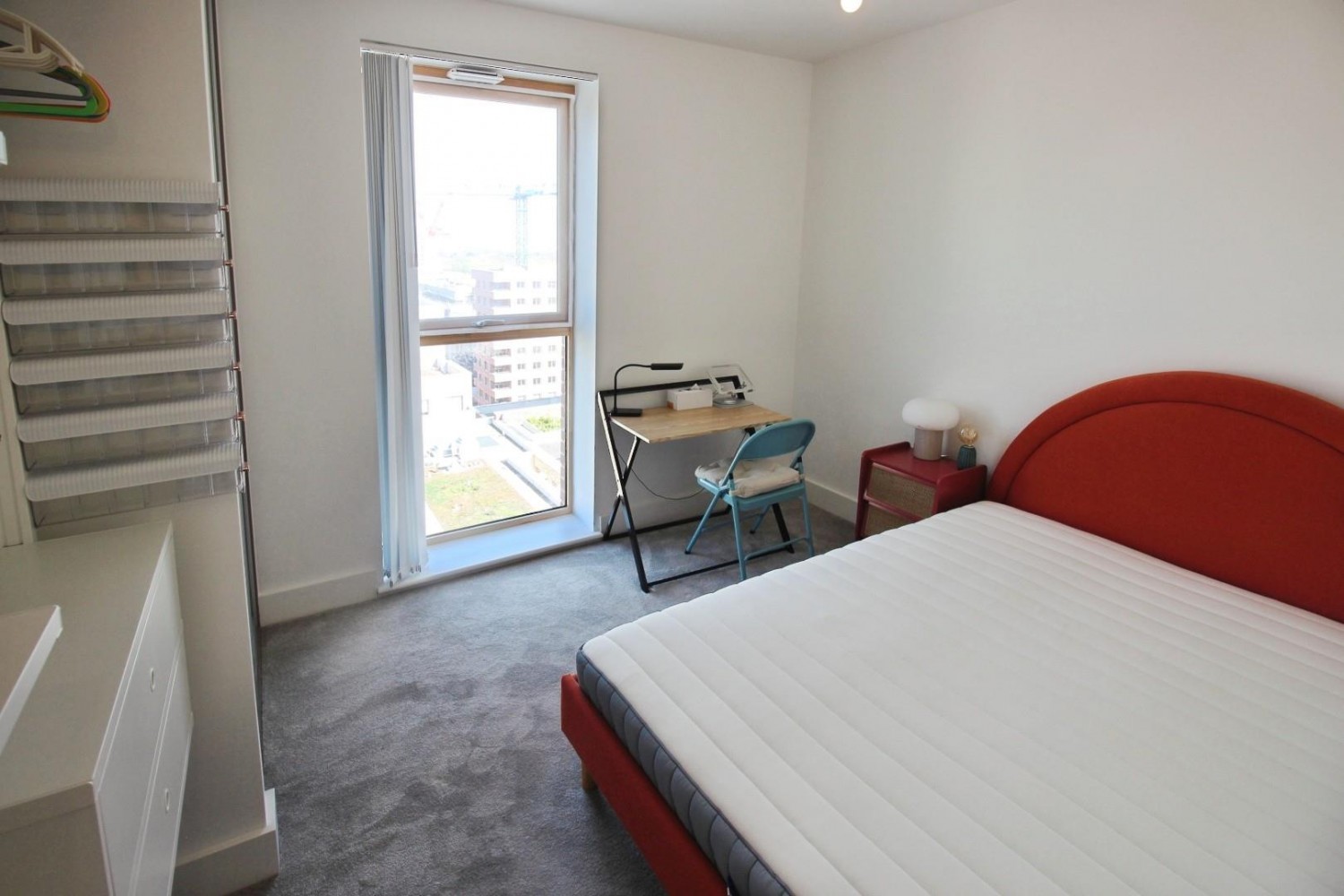 2 Kite Close, London