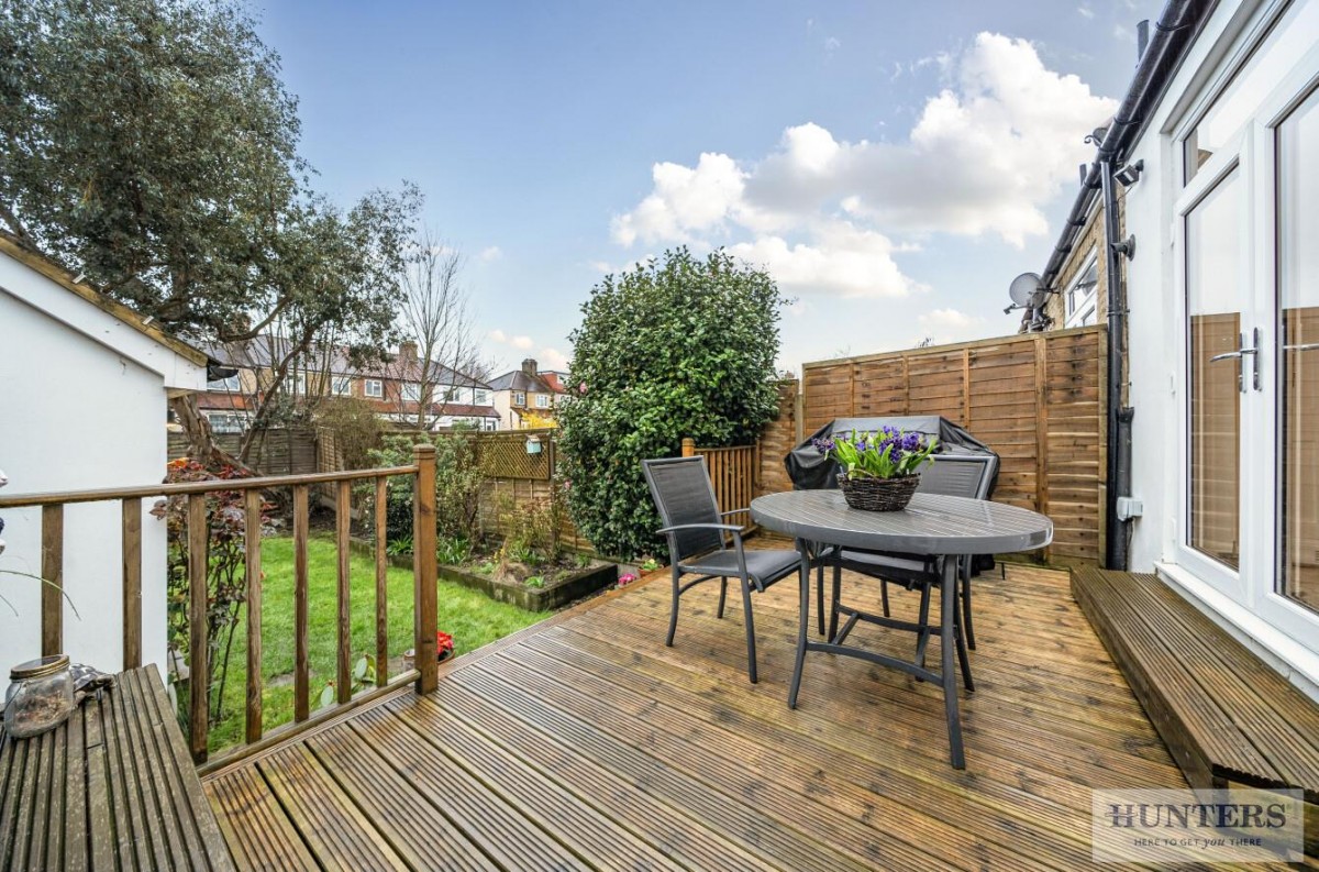 Bendmore Avenue, London