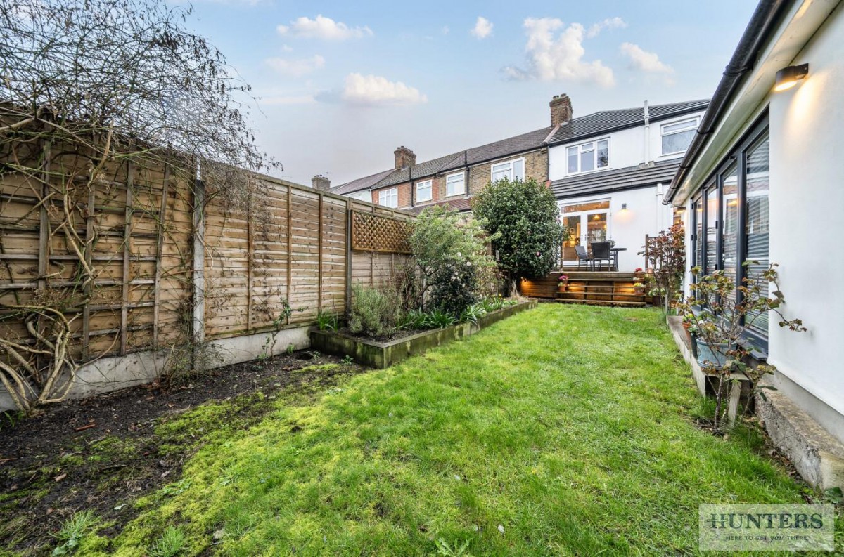 Bendmore Avenue, London