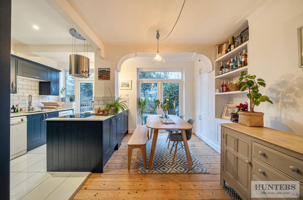 Bendmore Avenue, London