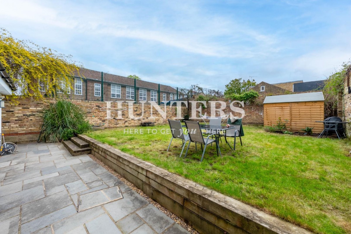 Albion Road, London, N16