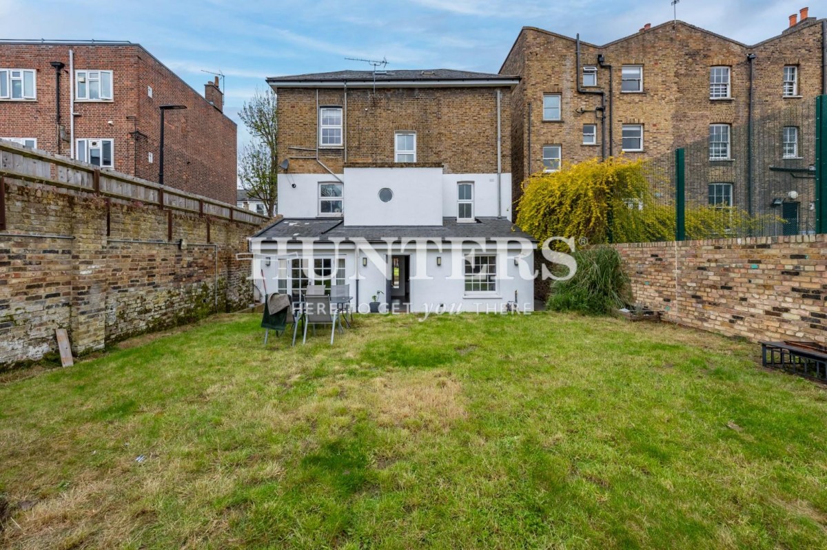 Albion Road, London, N16