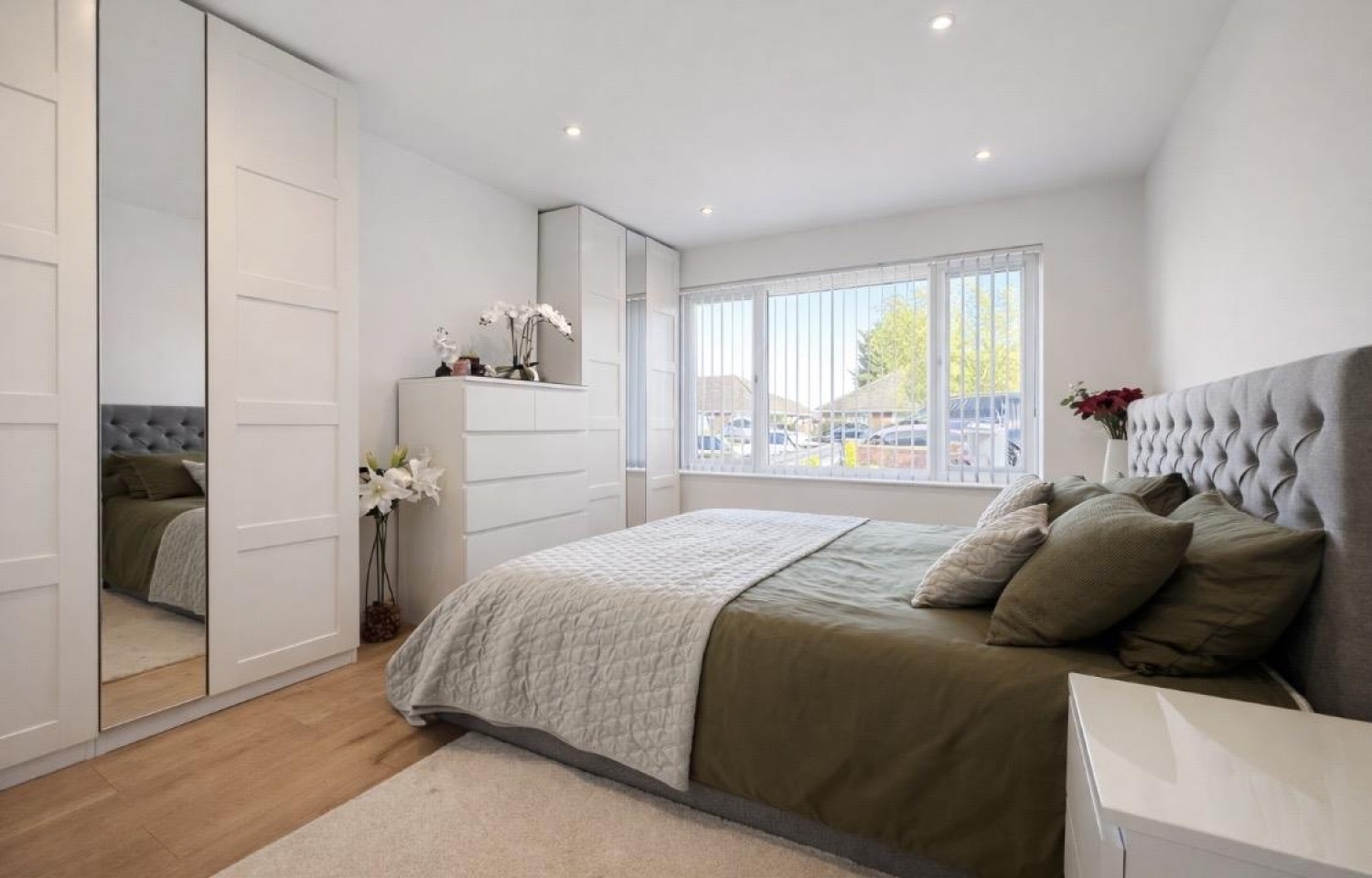 Well presented semi detached bungalow!
