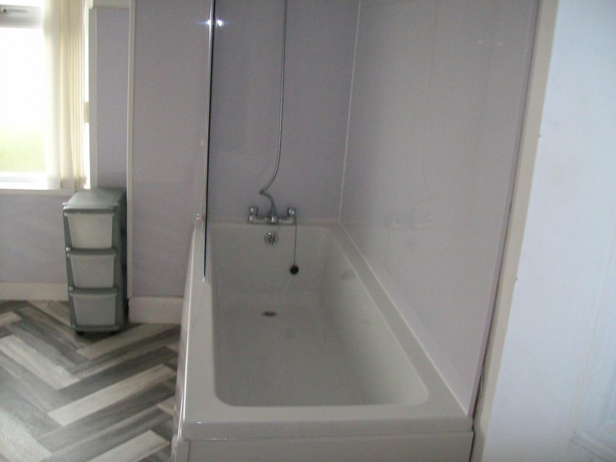 Holly Road, Ellesmere Port, Cheshire, CH65 4AN