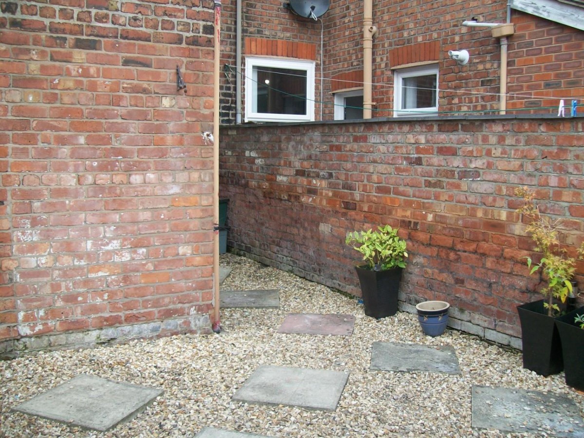 Holly Road, Ellesmere Port, Cheshire, CH65 4AN