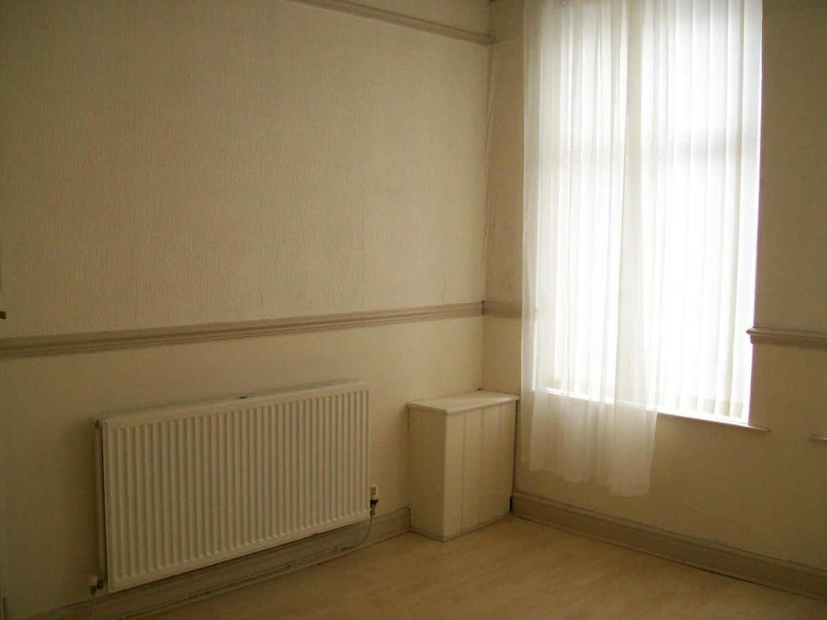 Holly Road, Ellesmere Port, Cheshire, CH65 4AN