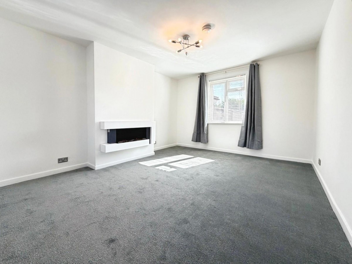 Lisburn Road, Bristol, BS4 1NQ