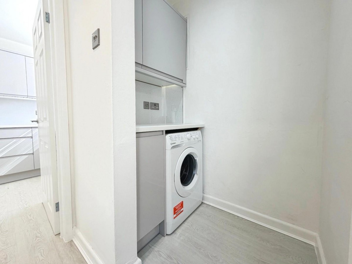 Lisburn Road, Bristol, BS4 1NQ