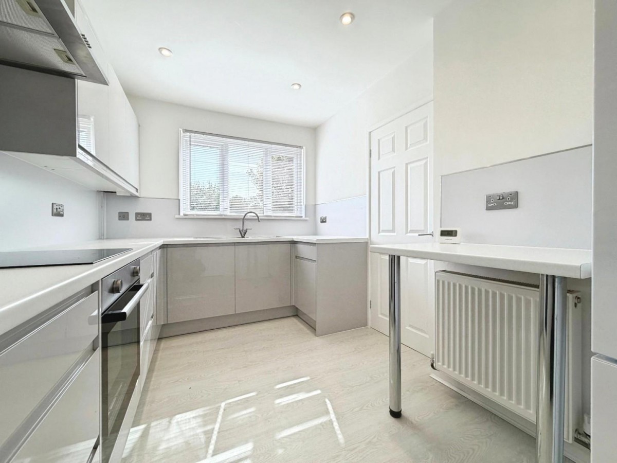 Lisburn Road, Bristol, BS4 1NQ