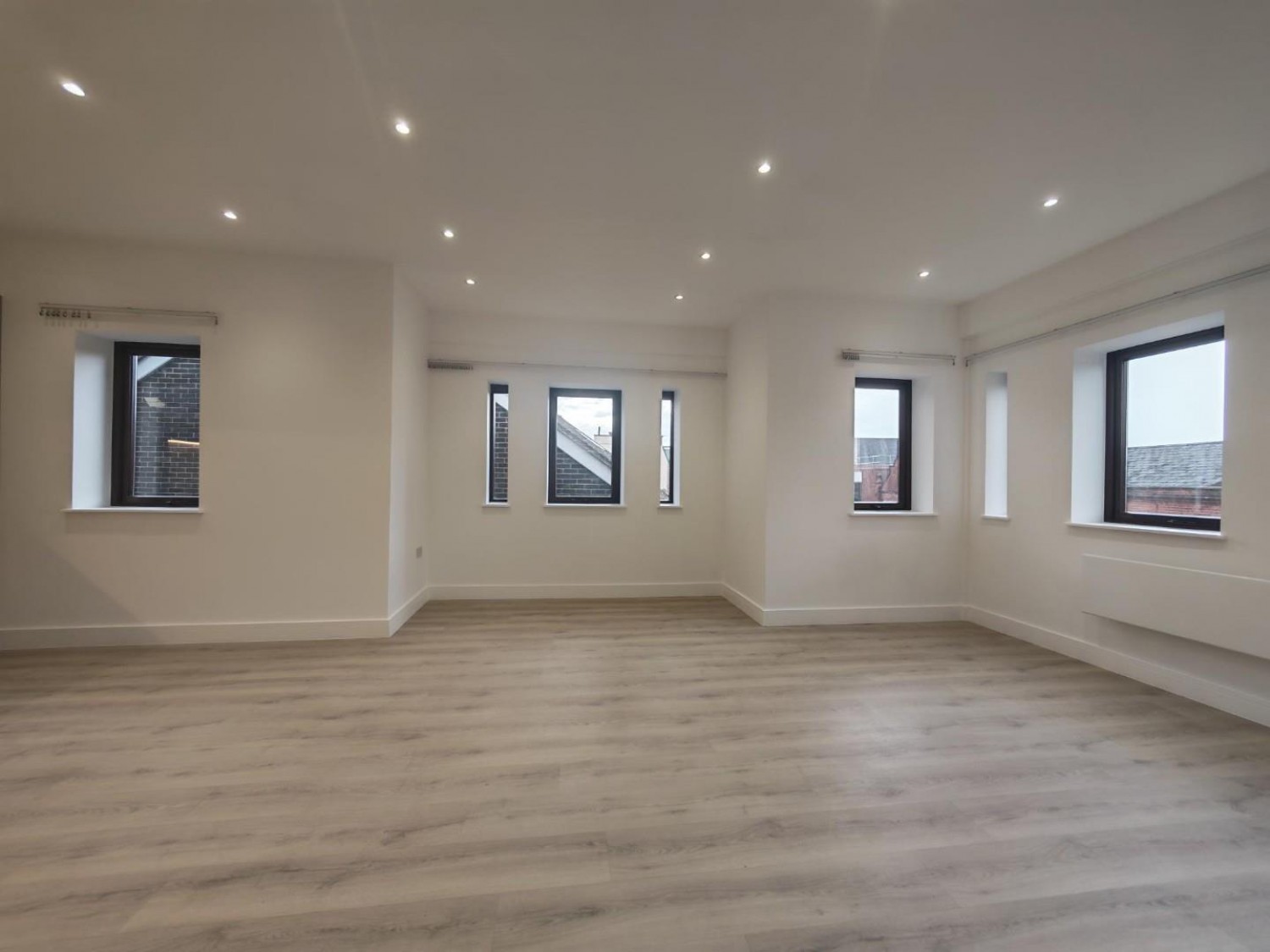 Peach Street, Wokingham