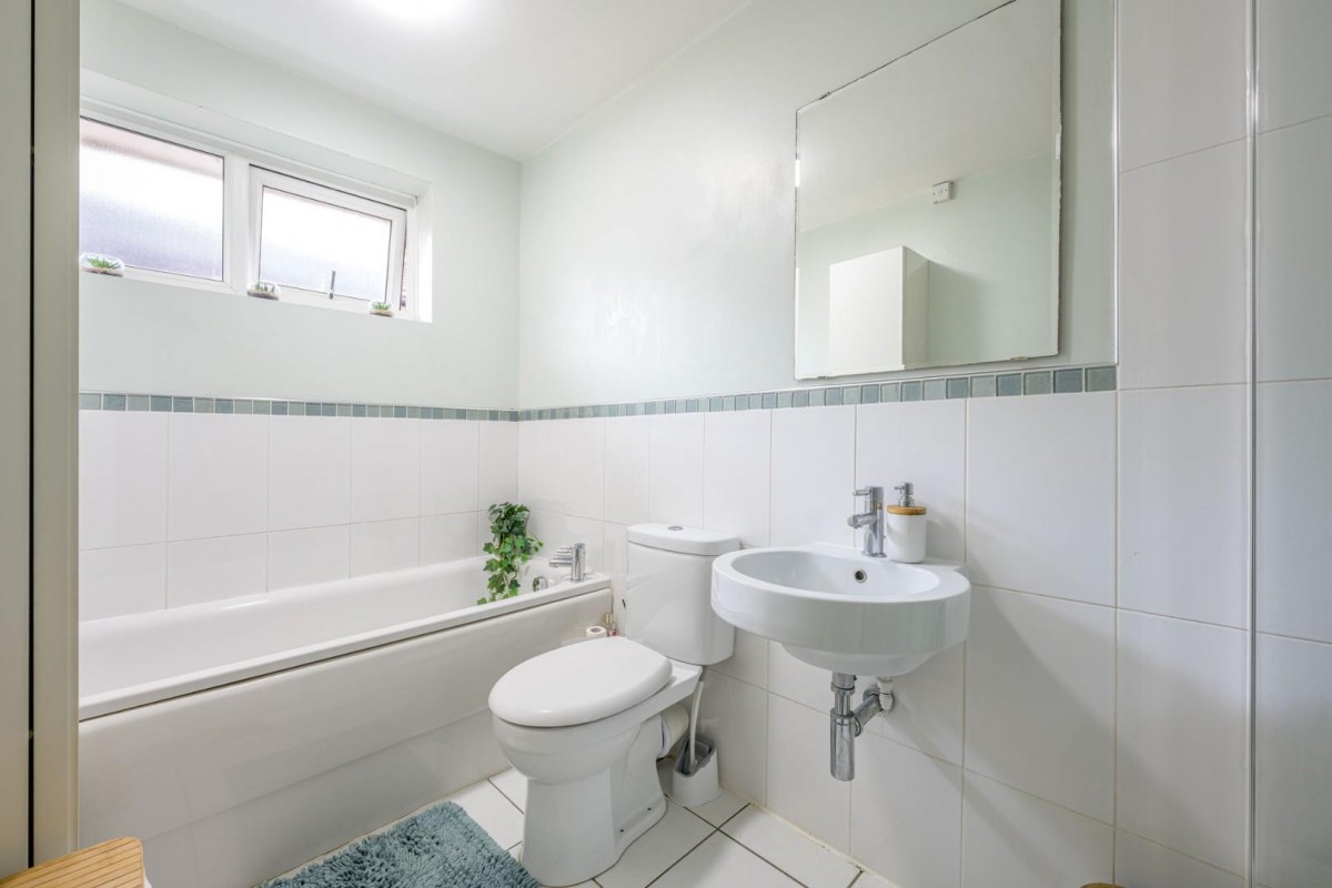 Niall Close, Birmingham, B15 3LU