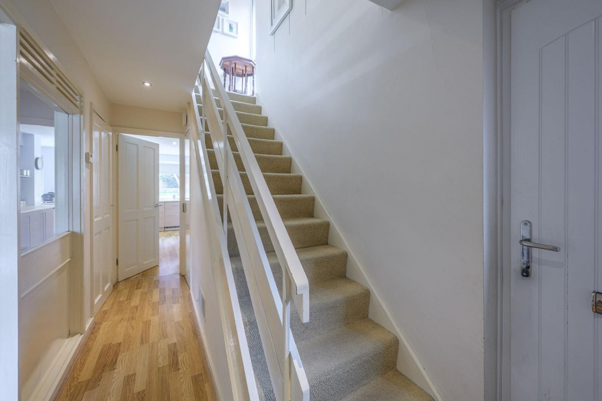 Niall Close, Birmingham, B15 3LU