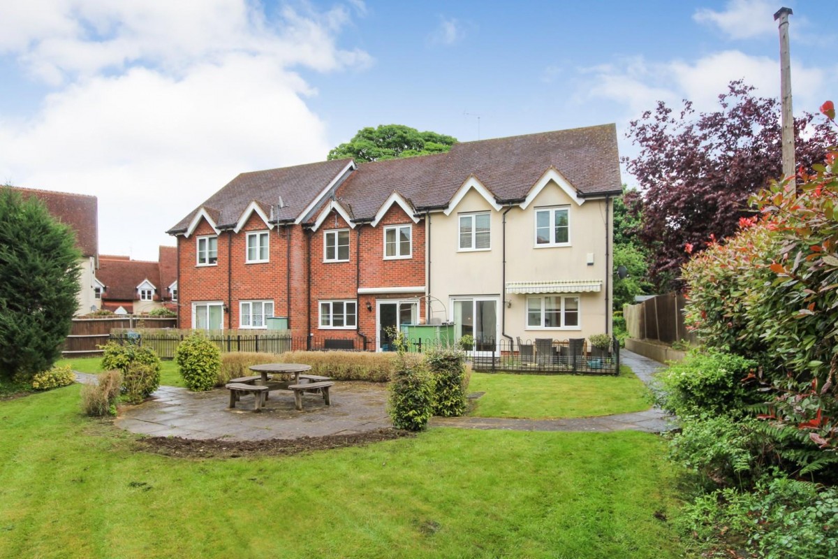 Woburn Road, Heath And Reach, Leighton Buzzard