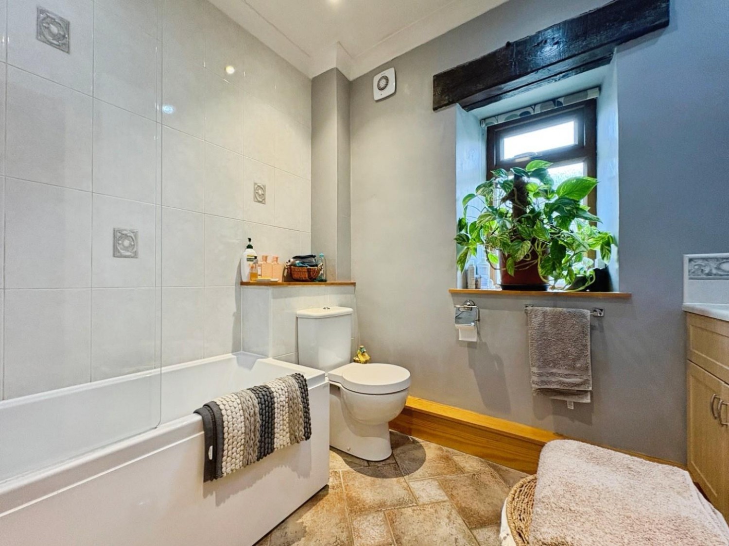 Cruik Barn, Eastby. Skipton.