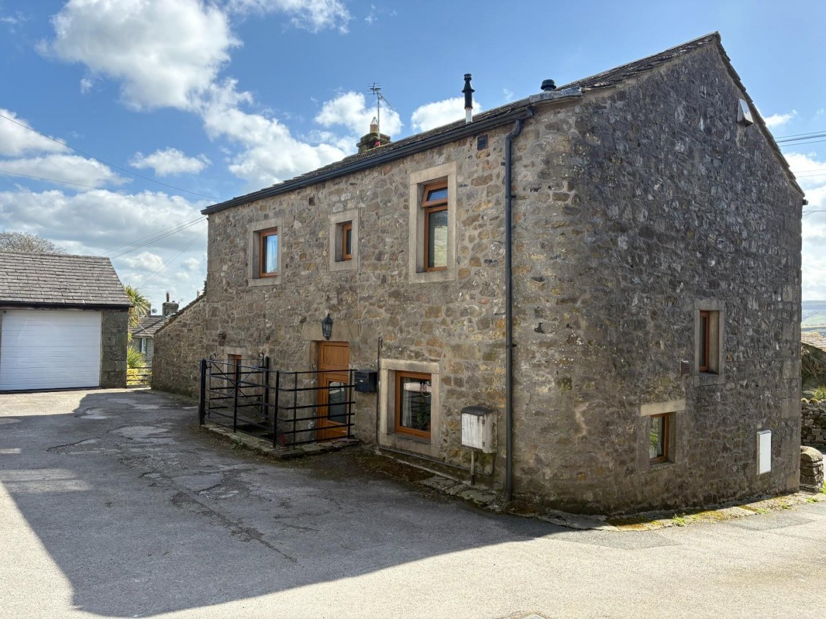 Cruik Barn, Eastby. Skipton.