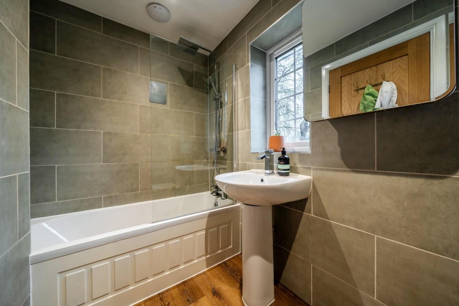 Third Avenue, Wetherby