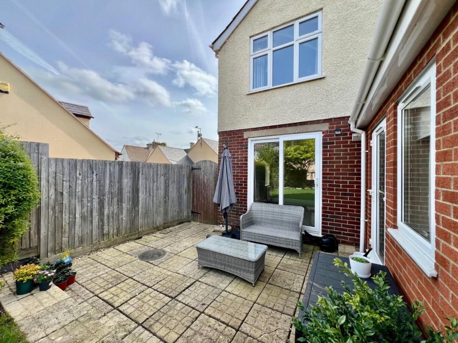 Woodend Lane, Cam, Dursley