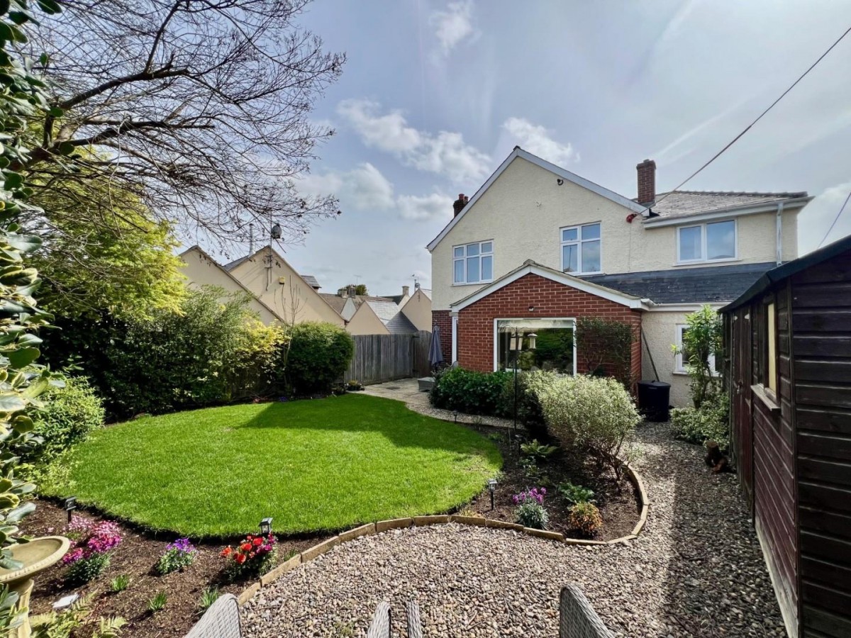 Woodend Lane, Cam, Dursley