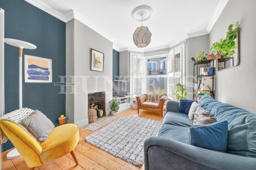 Greyhound Road, London, N17