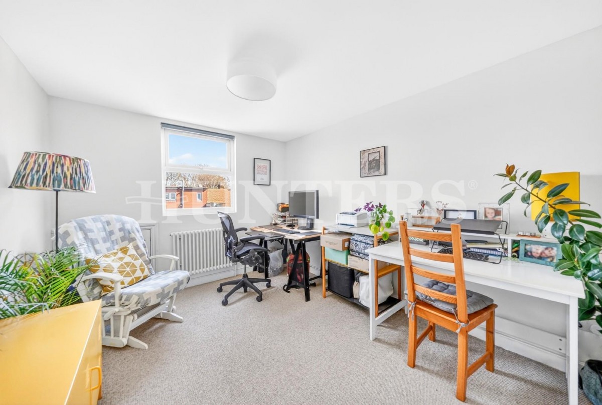 Greyhound Road, London, N17