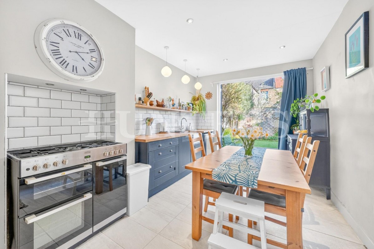 Greyhound Road, London, N17