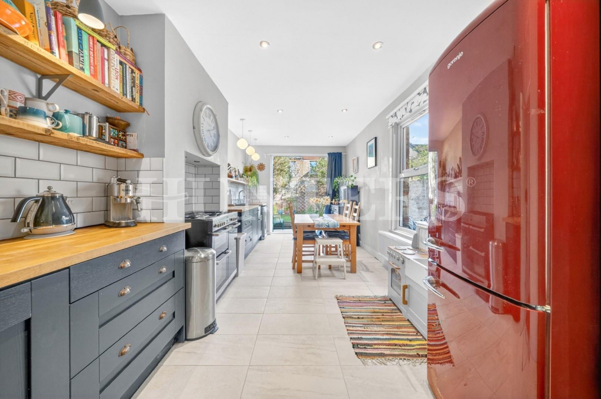 Greyhound Road, London, N17