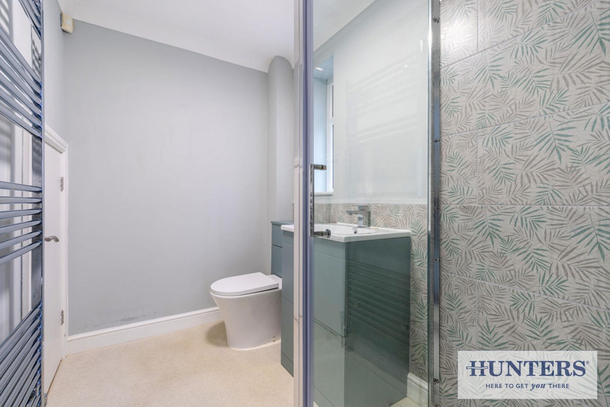 Hall Park Avenue, Horsforth, Leeds