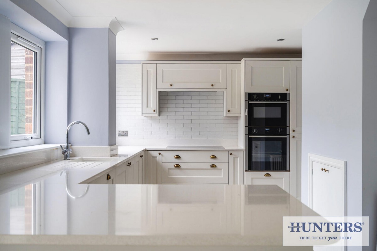 Hall Park Avenue, Horsforth, Leeds