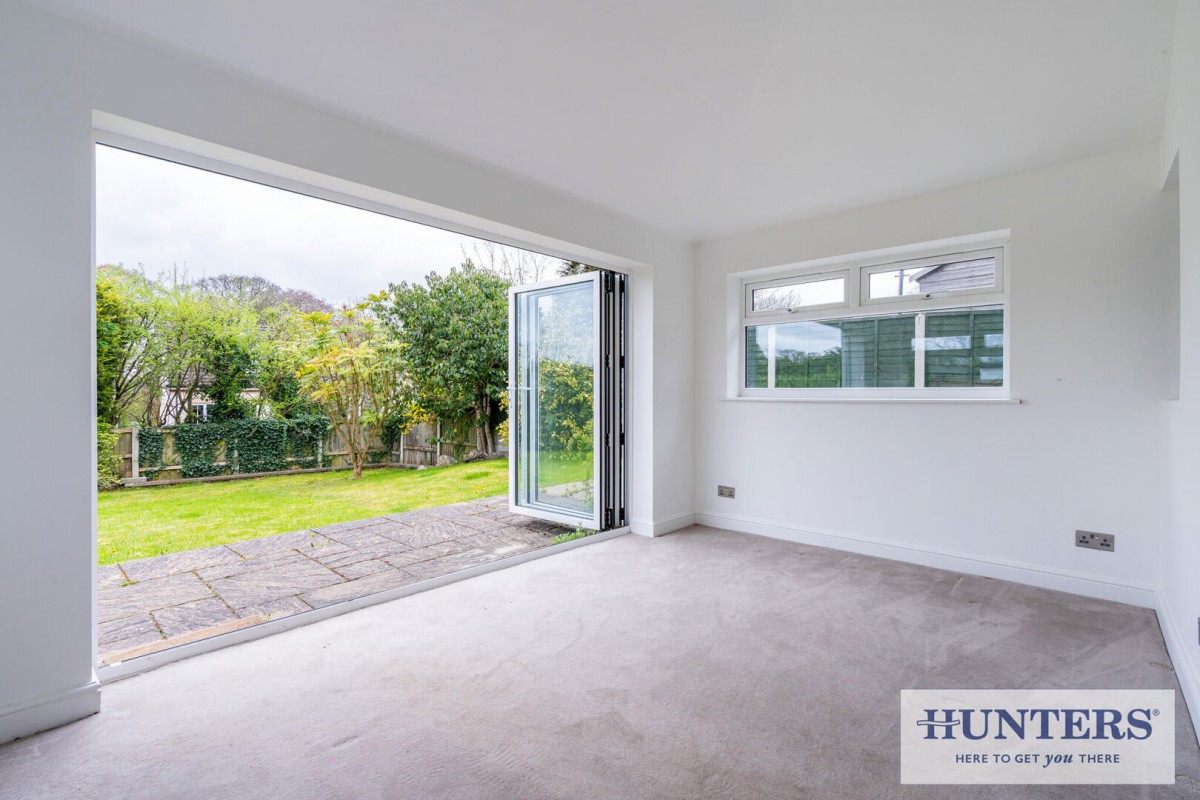 Hall Park Avenue, Horsforth, Leeds