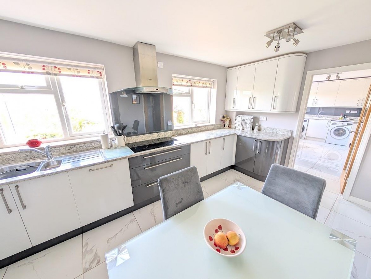 Jubilee Drive, Thornbury, Bristol