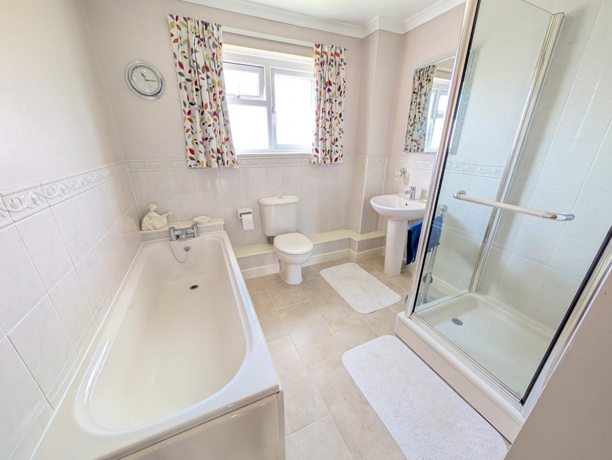 Jubilee Drive, Thornbury, Bristol