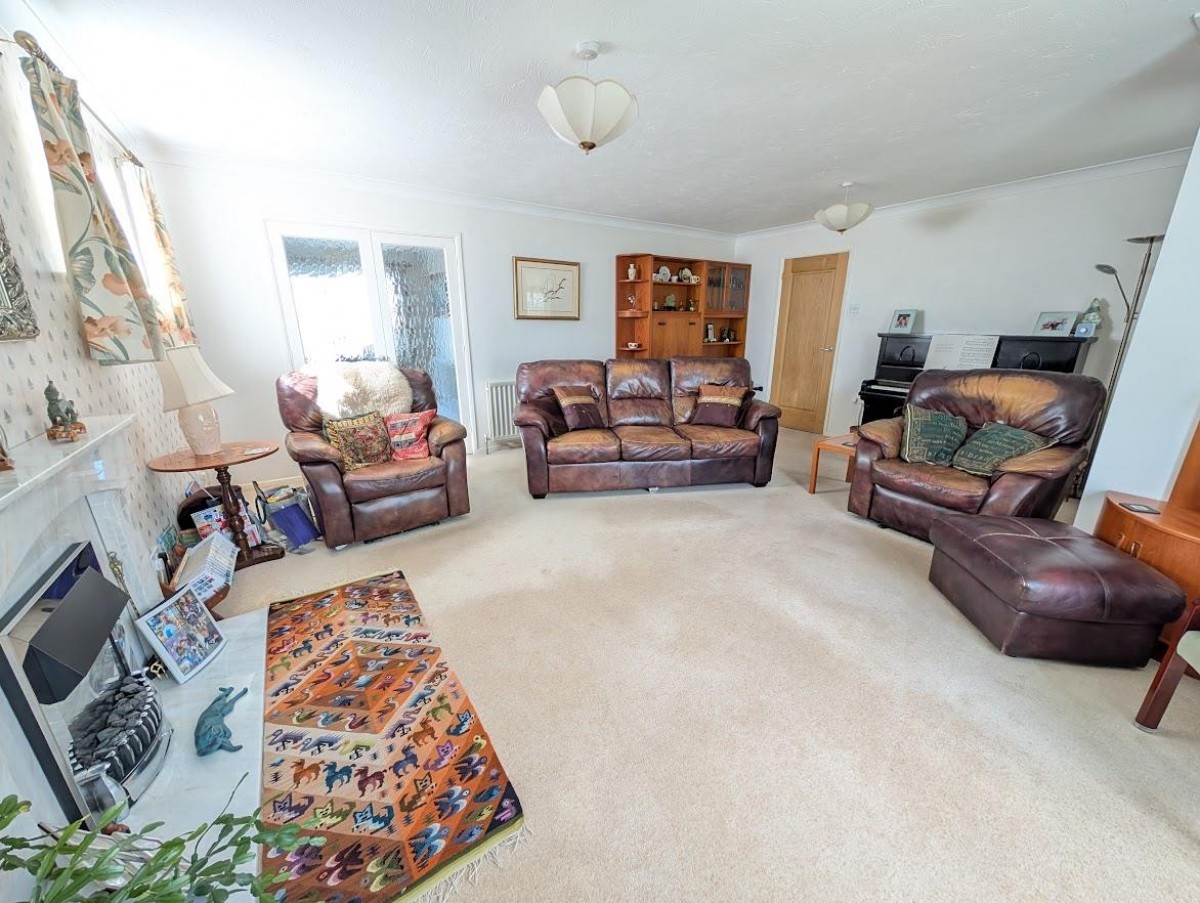 Jubilee Drive, Thornbury, Bristol